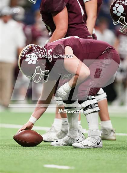 Thumbnail 1 in Harlingen vs Dripping Springs (UIL 6A Division II Regional Semifinals) photogallery.