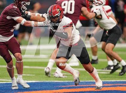 Thumbnail 2 in Harlingen vs Dripping Springs (UIL 6A Division II Regional Semifinals) photogallery.