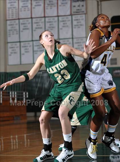 Thumbnail 3 in Canyon vs. Los Osos (Ladycat Classic) photogallery.