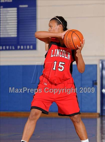 Thumbnail 1 in Lincoln vs. Vanden (Dorothy Speck Memorial) photogallery.