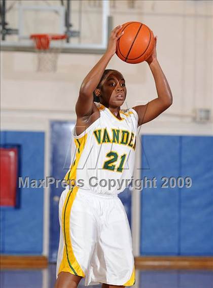 Thumbnail 2 in Lincoln vs. Vanden (Dorothy Speck Memorial) photogallery.