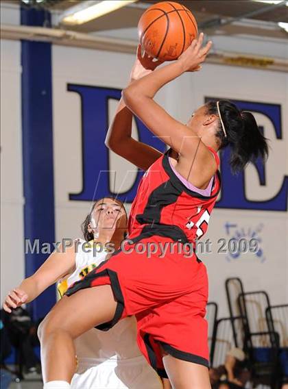 Thumbnail 1 in Lincoln vs. Vanden (Dorothy Speck Memorial) photogallery.