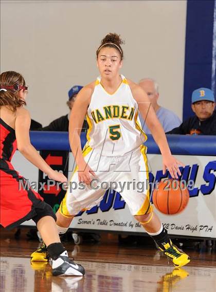 Thumbnail 1 in Lincoln vs. Vanden (Dorothy Speck Memorial) photogallery.