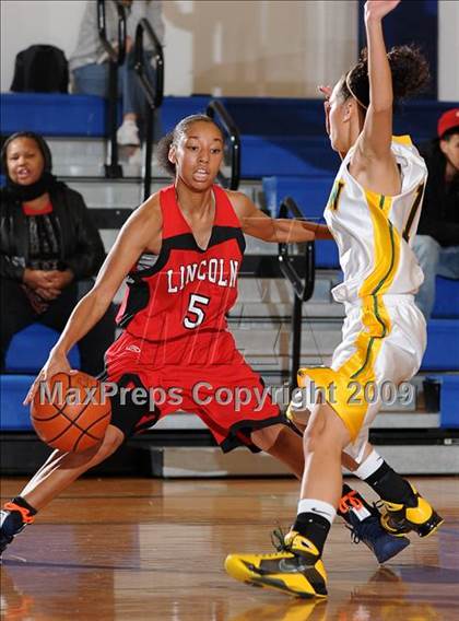 Thumbnail 1 in Lincoln vs. Vanden (Dorothy Speck Memorial) photogallery.