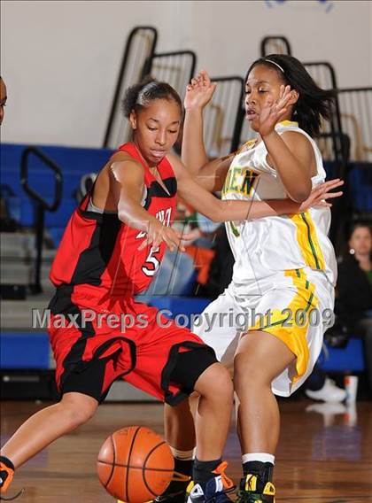 Thumbnail 2 in Lincoln vs. Vanden (Dorothy Speck Memorial) photogallery.