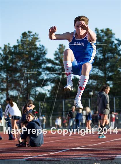 Thumbnail 2 in Trabuco Hills Invitational and Distance Carnival  photogallery.