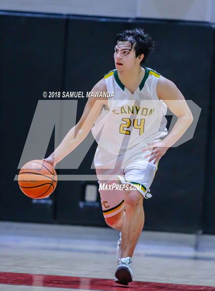 Thumbnail 2 in Granada Hills Charter vs canyon (Hart Holiday Classic) photogallery.