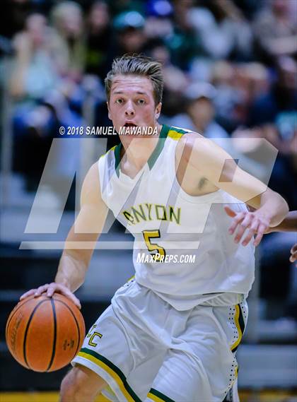 Thumbnail 3 in Granada Hills Charter vs canyon (Hart Holiday Classic) photogallery.