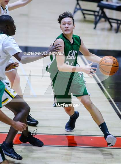 Thumbnail 2 in Granada Hills Charter vs canyon (Hart Holiday Classic) photogallery.