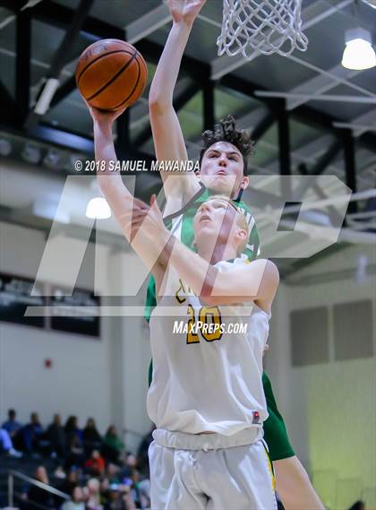 Thumbnail 2 in Granada Hills Charter vs canyon (Hart Holiday Classic) photogallery.