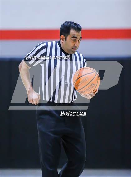 Thumbnail 1 in Granada Hills Charter vs canyon (Hart Holiday Classic) photogallery.