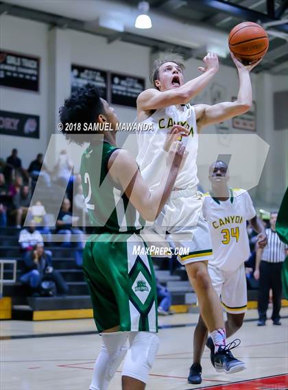 Thumbnail 1 in Granada Hills Charter vs canyon (Hart Holiday Classic) photogallery.