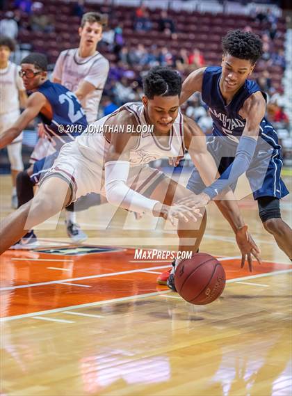 Thumbnail 3 in Farmington vs. Amistad (CIAC D3 Final) photogallery.