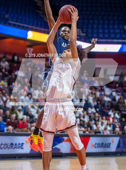 Thumbnail 2 in Farmington vs. Amistad (CIAC D3 Final) photogallery.