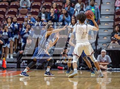 Thumbnail 2 in Farmington vs. Amistad (CIAC D3 Final) photogallery.