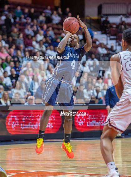 Thumbnail 3 in Farmington vs. Amistad (CIAC D3 Final) photogallery.