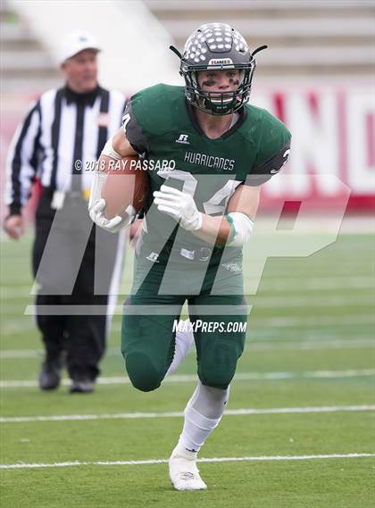 Thumbnail 2 in Westhampton Beach vs. Half Hollow Hills West (Section XI Division III Finals) photogallery.