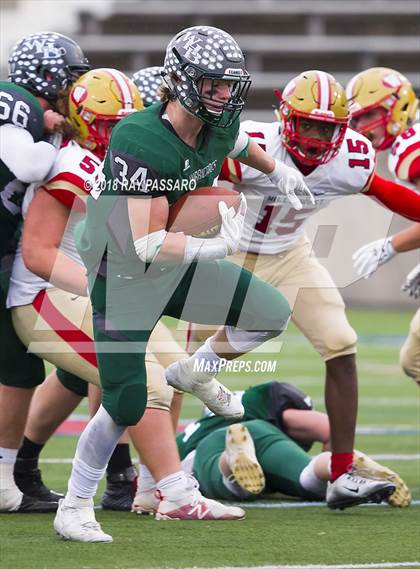Thumbnail 3 in Westhampton Beach vs. Half Hollow Hills West (Section XI Division III Finals) photogallery.