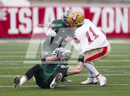 Thumbnail 3 in Westhampton Beach vs. Half Hollow Hills West (Section XI Division III Finals) photogallery.