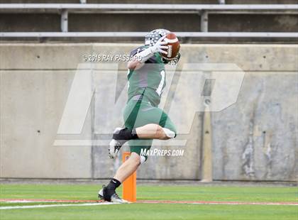 Thumbnail 3 in Westhampton Beach vs. Half Hollow Hills West (Section XI Division III Finals) photogallery.