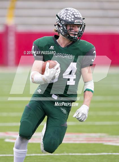 Thumbnail 3 in Westhampton Beach vs. Half Hollow Hills West (Section XI Division III Finals) photogallery.