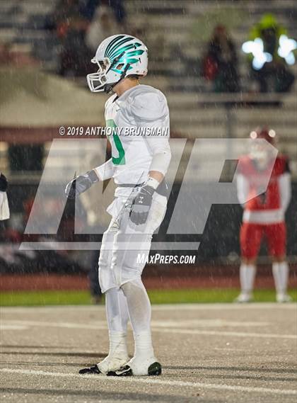 Thumbnail 1 in St. Bernard's vs. East Nicolaus (CIF Regional 6-AA Final) photogallery.