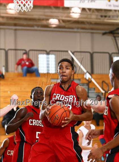 Thumbnail 3 in Crosby vs Memorial (McDonald's Texas Invitational)  photogallery.