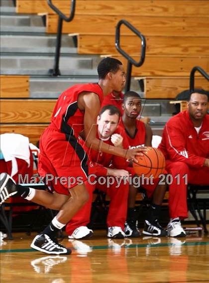 Thumbnail 2 in Crosby vs Memorial (McDonald's Texas Invitational)  photogallery.