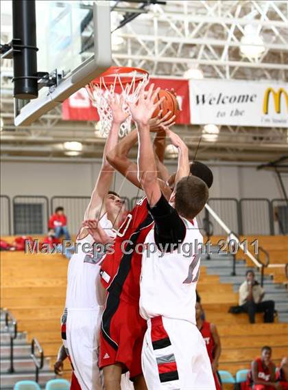 Thumbnail 3 in Crosby vs Memorial (McDonald's Texas Invitational)  photogallery.