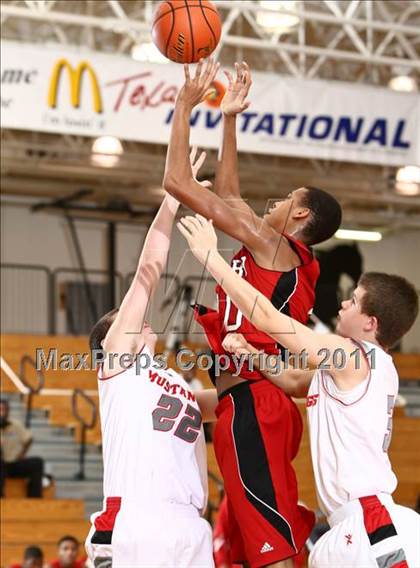 Thumbnail 1 in Crosby vs Memorial (McDonald's Texas Invitational)  photogallery.