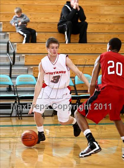 Thumbnail 1 in Crosby vs Memorial (McDonald's Texas Invitational)  photogallery.
