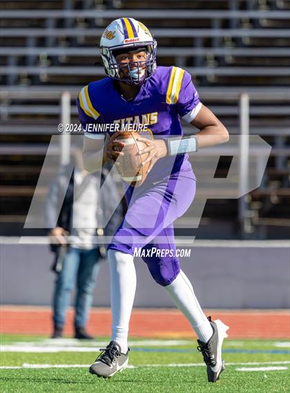 Thumbnail 3 in Kennedy vs. Piedmont photogallery.