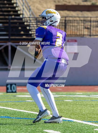Thumbnail 2 in Kennedy vs. Piedmont photogallery.