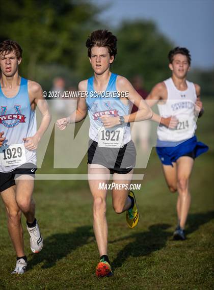 Thumbnail 1 in Fleet Feet Relays photogallery.