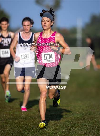 Thumbnail 1 in Fleet Feet Relays photogallery.