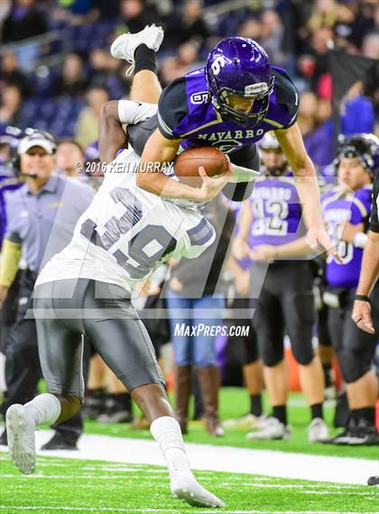 Thumbnail 2 in West Orange-Stark vs Navarro (UIL 4A Divison 2 Semifinal) photogallery.