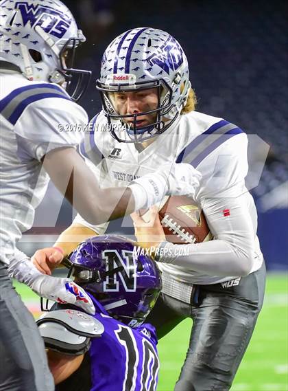 Thumbnail 1 in West Orange-Stark vs Navarro (UIL 4A Divison 2 Semifinal) photogallery.