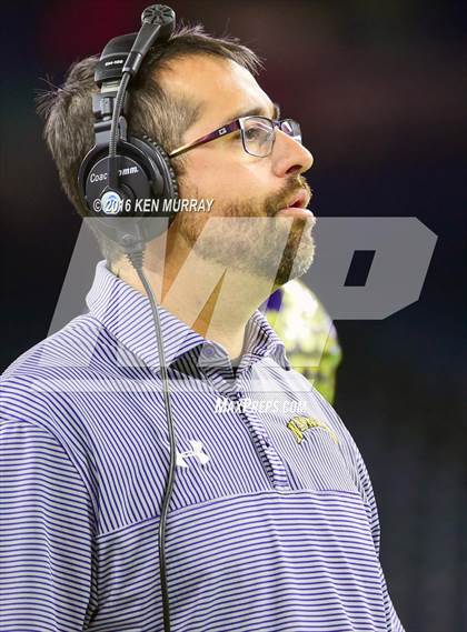 Thumbnail 3 in West Orange-Stark vs Navarro (UIL 4A Divison 2 Semifinal) photogallery.
