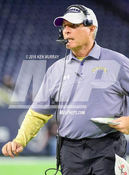 Thumbnail 1 in West Orange-Stark vs Navarro (UIL 4A Divison 2 Semifinal) photogallery.