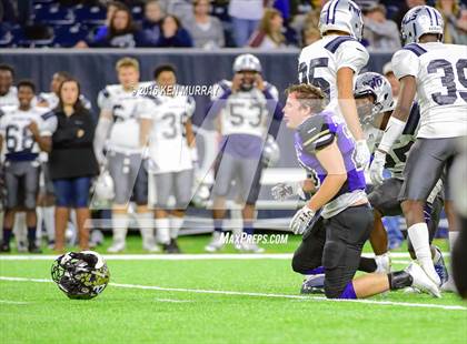 Thumbnail 1 in West Orange-Stark vs Navarro (UIL 4A Divison 2 Semifinal) photogallery.