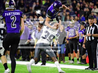 Thumbnail 1 in West Orange-Stark vs Navarro (UIL 4A Divison 2 Semifinal) photogallery.