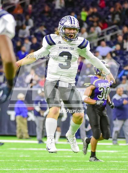 Thumbnail 1 in West Orange-Stark vs Navarro (UIL 4A Divison 2 Semifinal) photogallery.