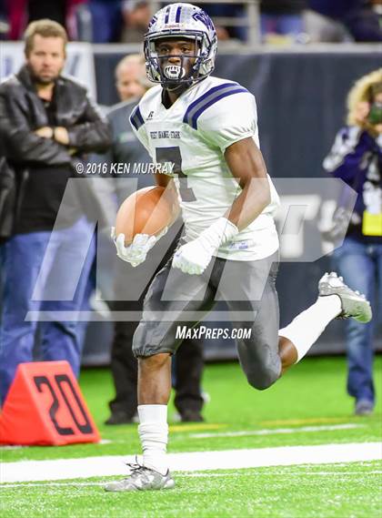 Thumbnail 3 in West Orange-Stark vs Navarro (UIL 4A Divison 2 Semifinal) photogallery.
