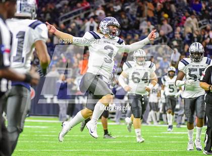Thumbnail 2 in West Orange-Stark vs Navarro (UIL 4A Divison 2 Semifinal) photogallery.