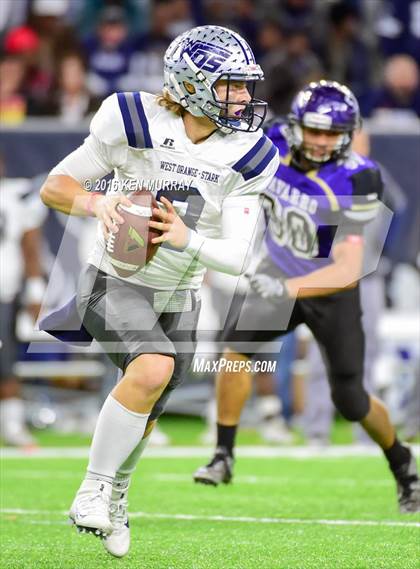 Thumbnail 1 in West Orange-Stark vs Navarro (UIL 4A Divison 2 Semifinal) photogallery.
