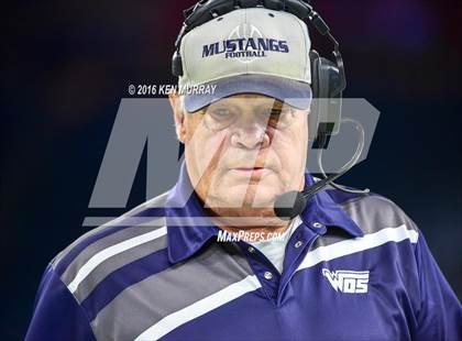 Thumbnail 1 in West Orange-Stark vs Navarro (UIL 4A Divison 2 Semifinal) photogallery.