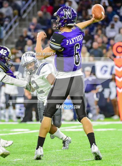Thumbnail 2 in West Orange-Stark vs Navarro (UIL 4A Divison 2 Semifinal) photogallery.