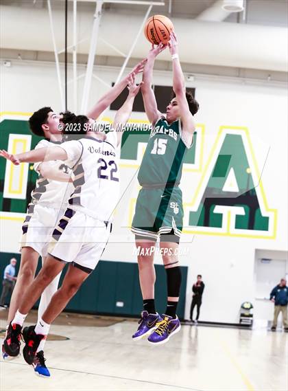 Thumbnail 2 in Valencia vs St. Bonaventure (CIF SS Division 4AA Championship) photogallery.