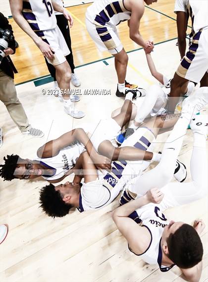 Thumbnail 3 in Valencia vs St. Bonaventure (CIF SS Division 4AA Championship) photogallery.