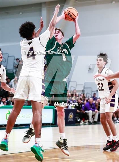 Thumbnail 1 in Valencia vs St. Bonaventure (CIF SS Division 4AA Championship) photogallery.